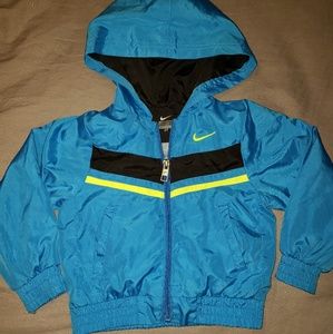 Nike windbreaker coat